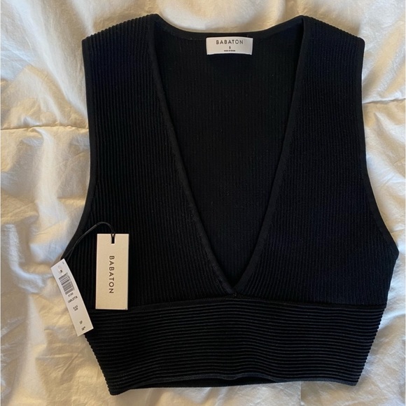 🆕 Aritzia Babaton Black Stretchy Crop Top (Fabric Nylon-Spandex). Small. - Picture 5 of 8